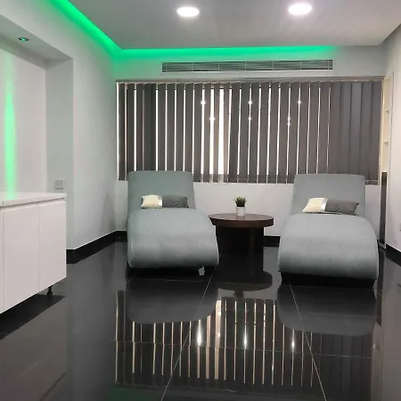 Olive Loft Apartment *